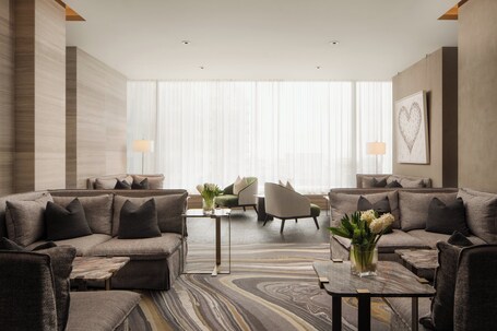 Four Seasons Hotel Toronto - Image 42