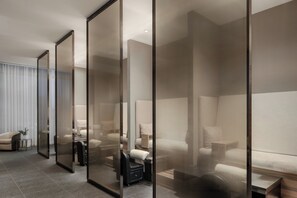 Couples treatment room(s), steam room, body treatments, hydrotherapy