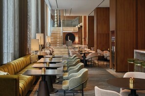 Serveert lunch en diner