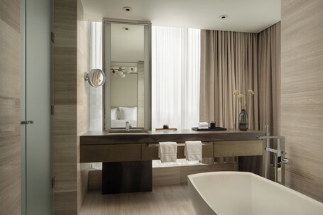 Four Seasons Hotel Toronto - Image 92