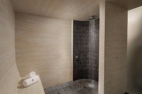 Four Seasons Hotel Toronto - Image 91