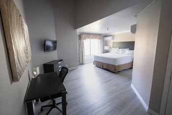 2 Bedroom Suite Extended Stay | 1 bedroom, desk, iron/ironing board, free WiFi at Alexis Park All Suite Resort
