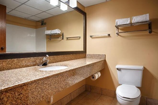 Salle de bain | Articles de toilette gratuits, sèche-cheveux, serviettes fournies