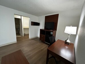 Suite, 1 King Bed with Sofa bed, Non Smoking | Free cribs/infant beds, free WiFi, bed sheets, alarm clocks