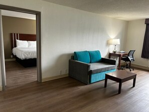 Suite, Multiple Beds, Non Smoking