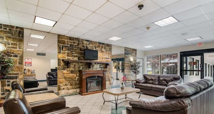 Econo Lodge Inn & Suites Chambersburg Central