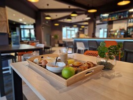 Daily buffet breakfast (EUR 12.90 per person)