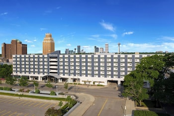 Sheraton Niagara Falls
