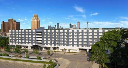 Sheraton Niagara Falls