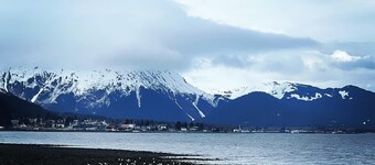 Marina Motel
