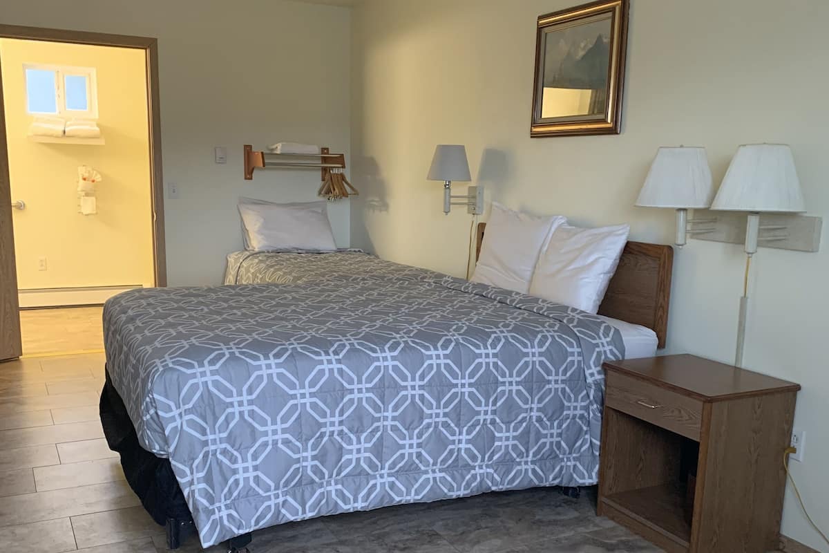 Estúdio luxo | Escrivaninha, cortinas blackout, Wi-Fi de cortesia, roupa de cama