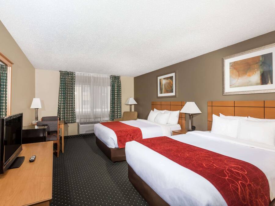 Desk, iron/ironing board, free cots/infant beds, rollaway beds