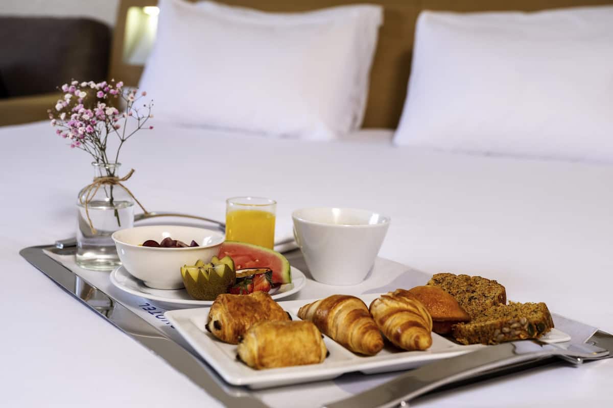 In-room safe, desk, blackout curtains, soundproofing