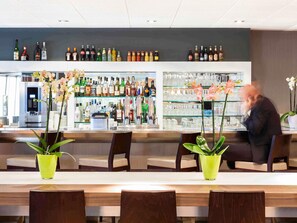 Bar (on property) - Novotel Nantes Carquefou (Carquefou)