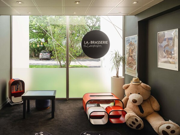 Children's play area - indoor - Novotel Nantes Carquefou (Carquefou)