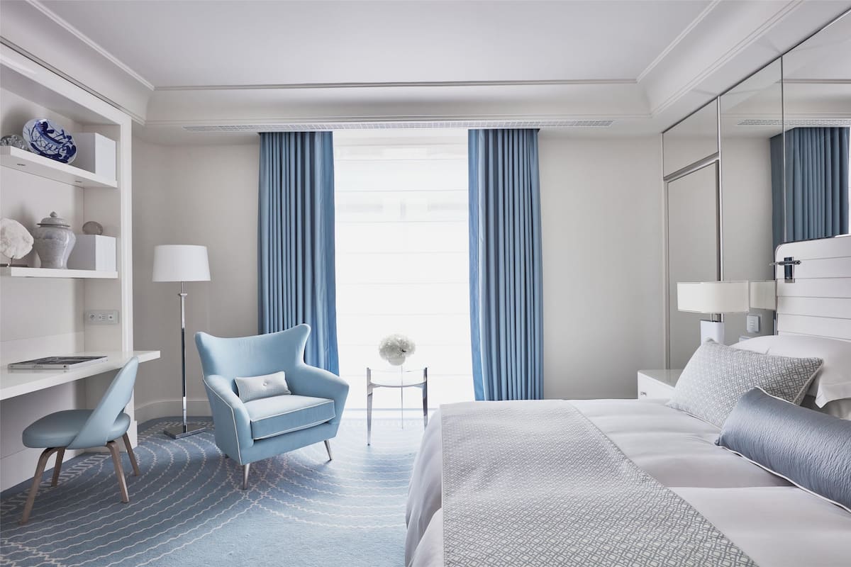 Hypo-allergenic bedding, minibar, in-room safe, individually decorated