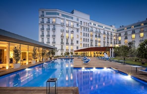 Outdoor pool, open 7:00 AM to 8:00 PM, pool umbrellas, sun loungers