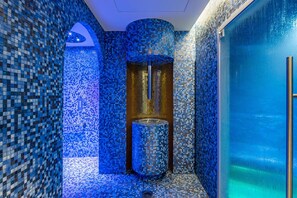 Couples treatment room(s), Turkish bath/hammam, body treatments
