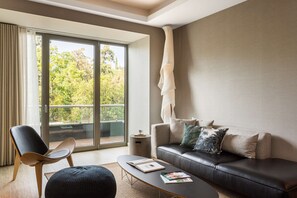 Suite | Premium bedding, minibar, in-room safe, individually furnished - Radisson Blu Park Hotel, Athens (Athens)