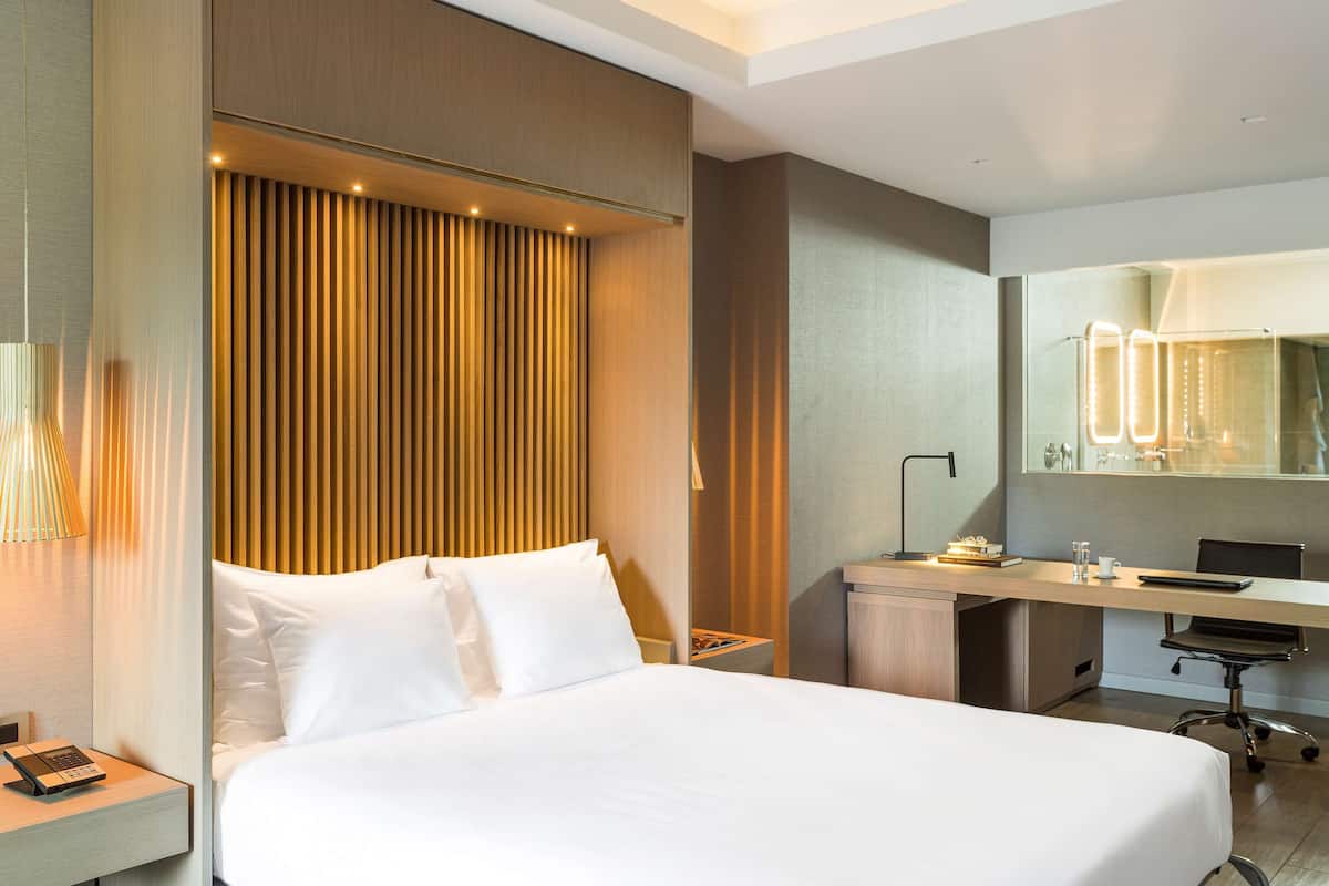 Suite | Premium bedding, minibar, in-room safe, individually furnished