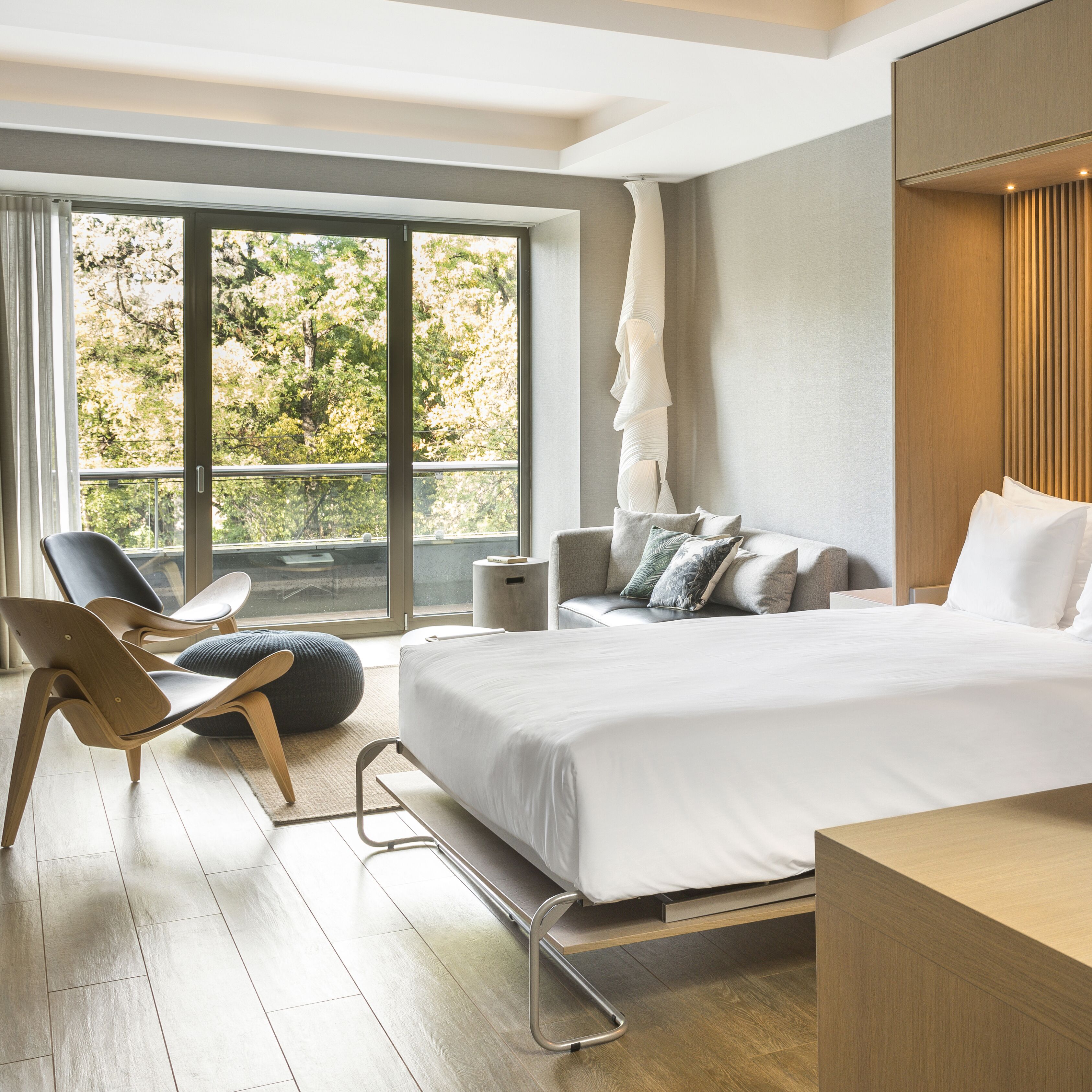 Suite | Premium bedding, minibar, in-room safe, individually furnished