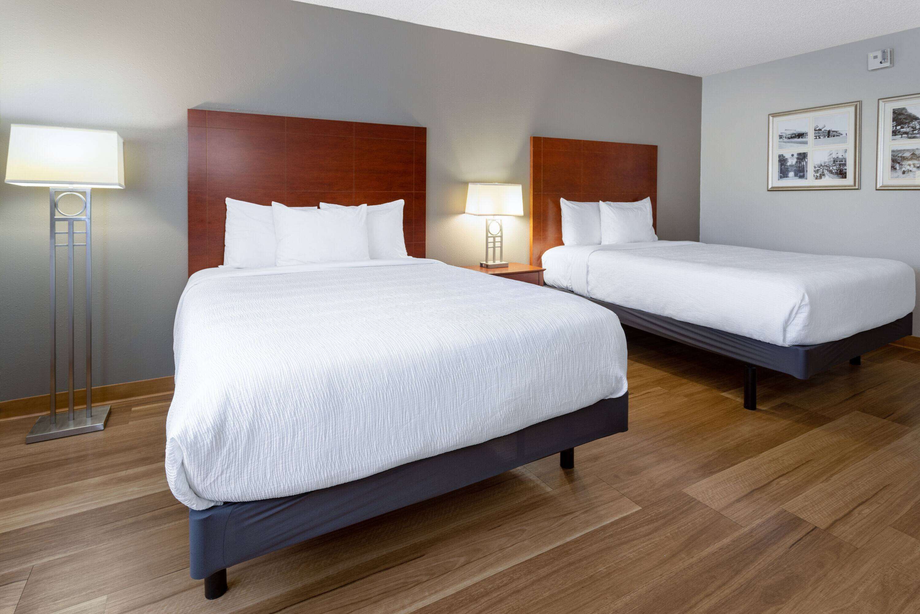 1 bedroom, premium bedding, pillow-top beds, desk