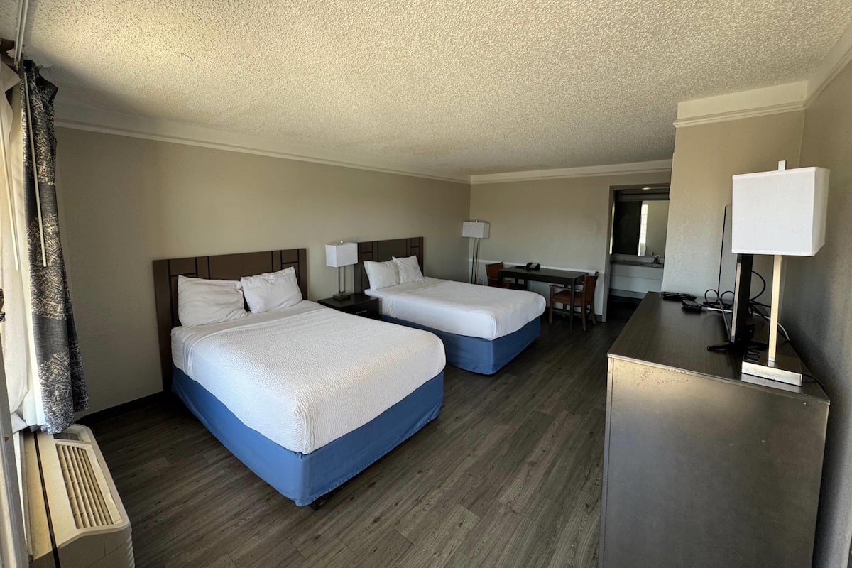 Tabla de planchar con plancha, cunas gratuitas y wifi gratis