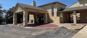 Days Inn by Wyndham Georgetown