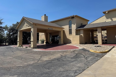 Days Inn by Wyndham Georgetown