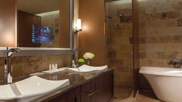 Combined shower/tub, eco-friendly toiletries, hair dryer, bathrobes