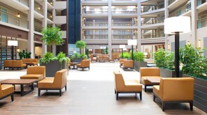 Interior - Embassy Suites by Hilton Seattle Bellevue (Bellevue)
