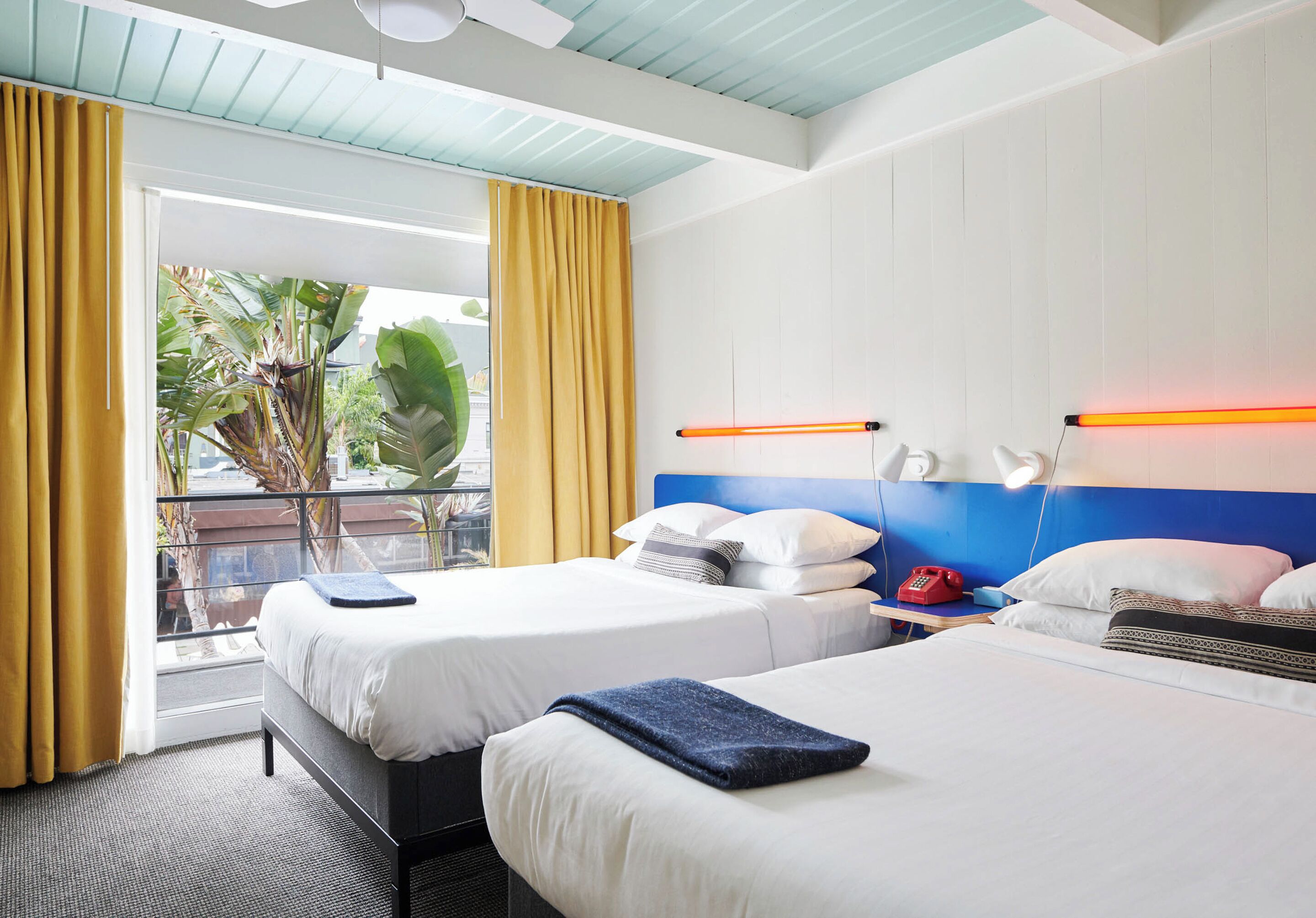 Zimmer, 2 Doppelbetten