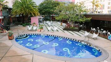 Pengeskab på værelset, skrivebord, strygejern/strygebræt, gratis Wi-Fi