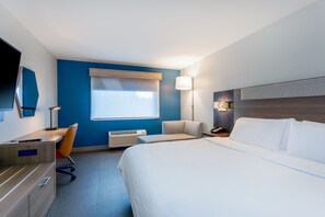 1 bedroom, premium bedding, pillowtop beds, in-room safe