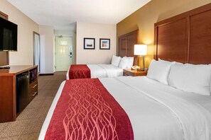 Standard Room, 2 Queen Beds, Non Smoking | In-room safe, desk, laptop workspace, iron/ironing board - Comfort Inn Great Falls South (Great Falls)