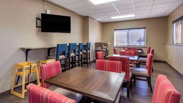 Free daily self-serve breakfast