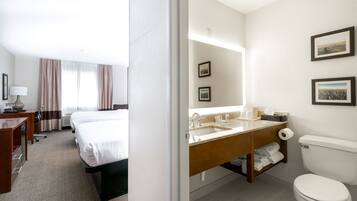 Standardrum - 2 queensize-sängar - icke-rökare | Badrum | Badkar/dusch, gratis toalettartiklar, hårtork och handdukar