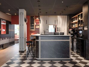Bar (in der Unterkunft)