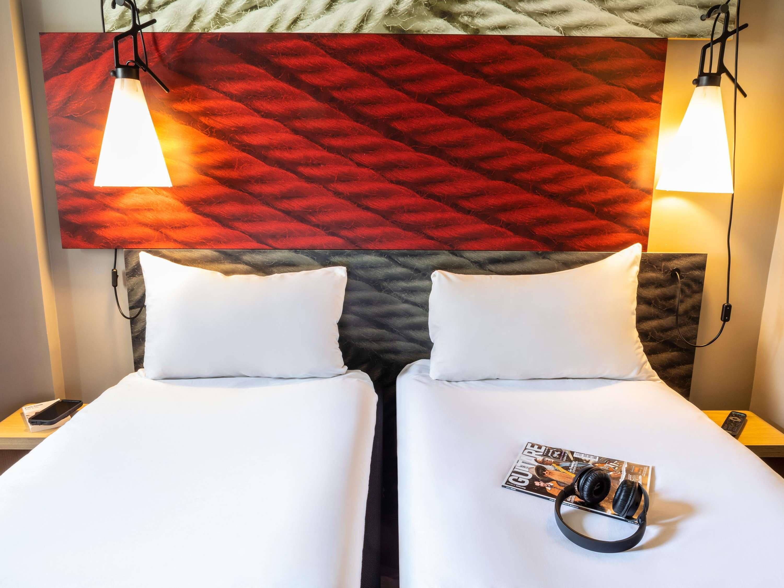 standard room, 2 single beds | desk, blackout curtains, soundproofing, free cots/infant beds