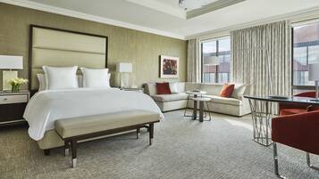 Premier Room (Grand) | Premium bedding, down comforters, pillowtop beds, minibar