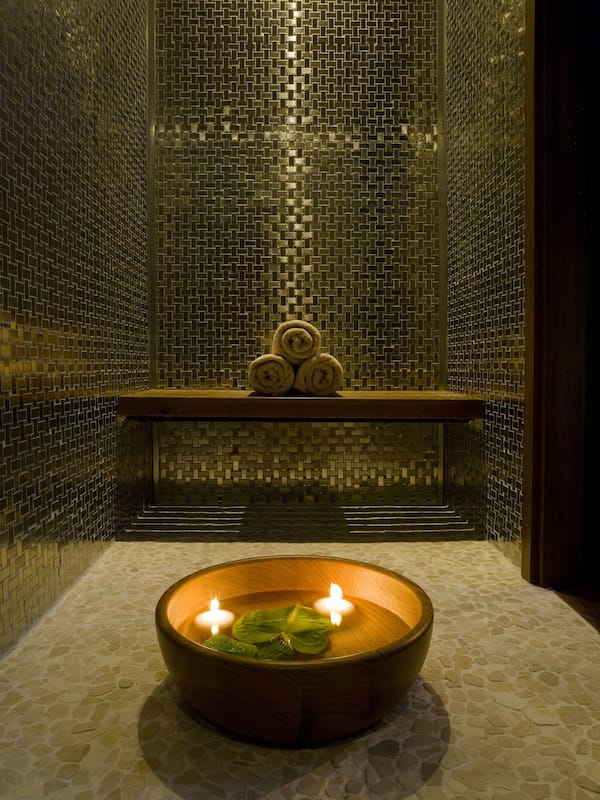 Sauna, steam room, Turkish bath, body treatments, aromatherapy