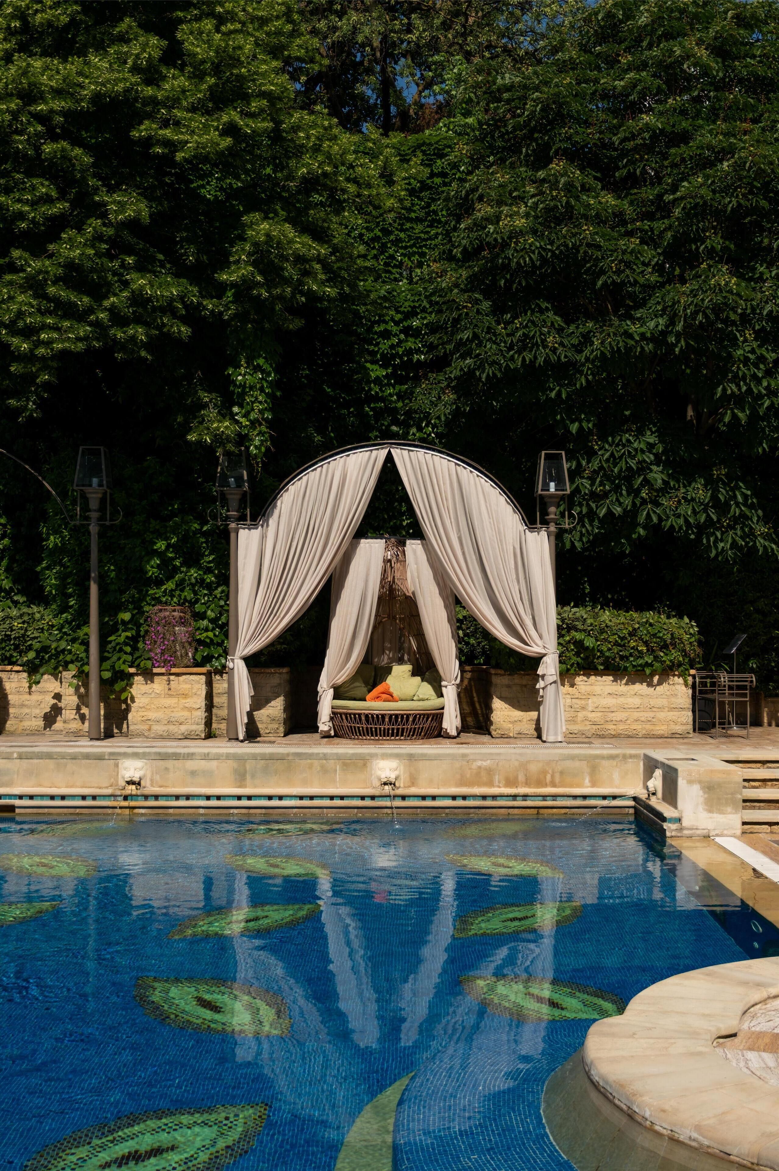 Seasonal outdoor pool