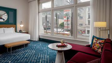 Premium bedding, in-room safe, iron/ironing board, free WiFi