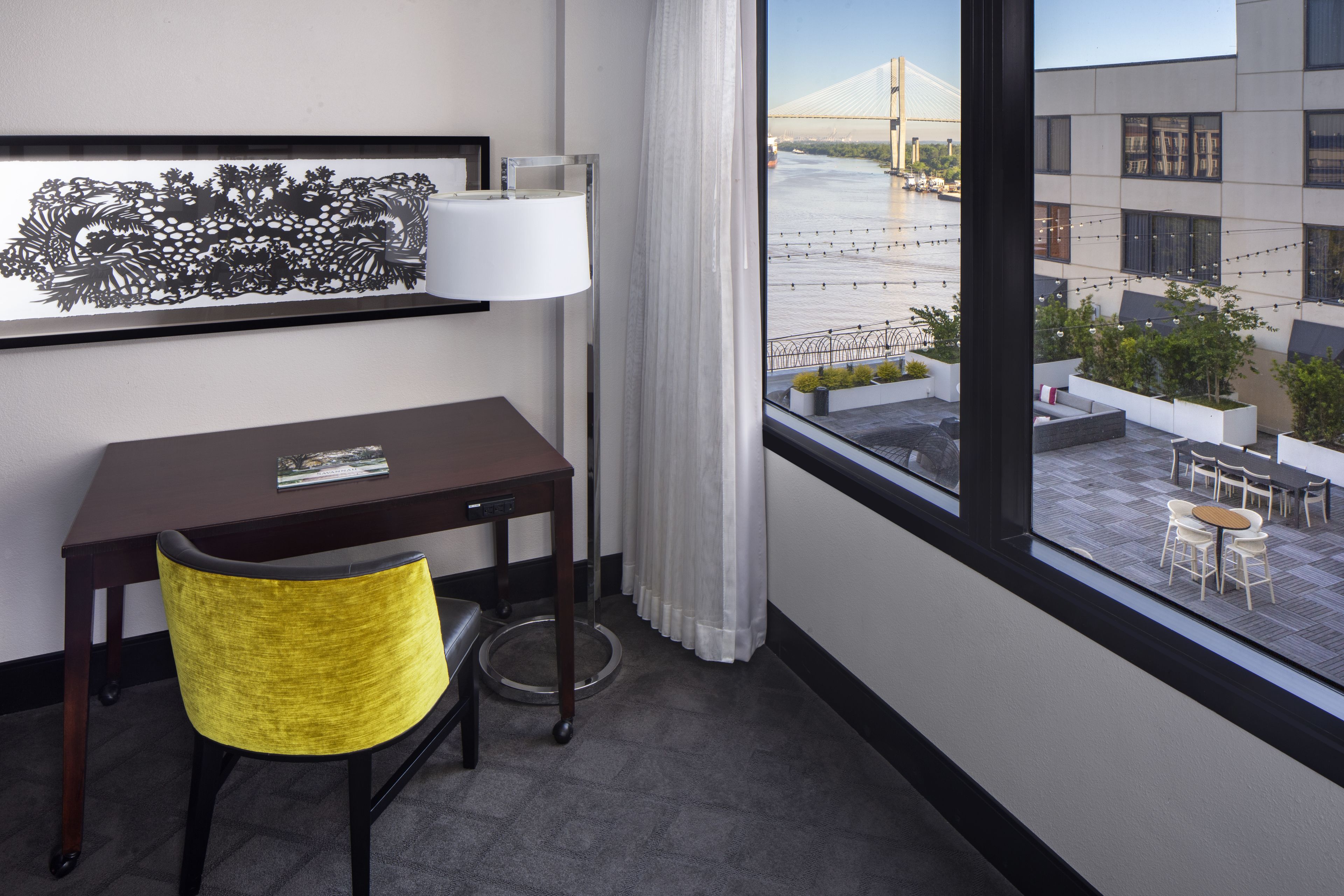 premium bedding, pillow-top beds, in-room safe, desk