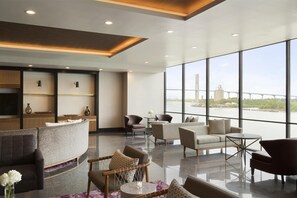 Bar (on property) - Hyatt Regency Savannah (Savannah)