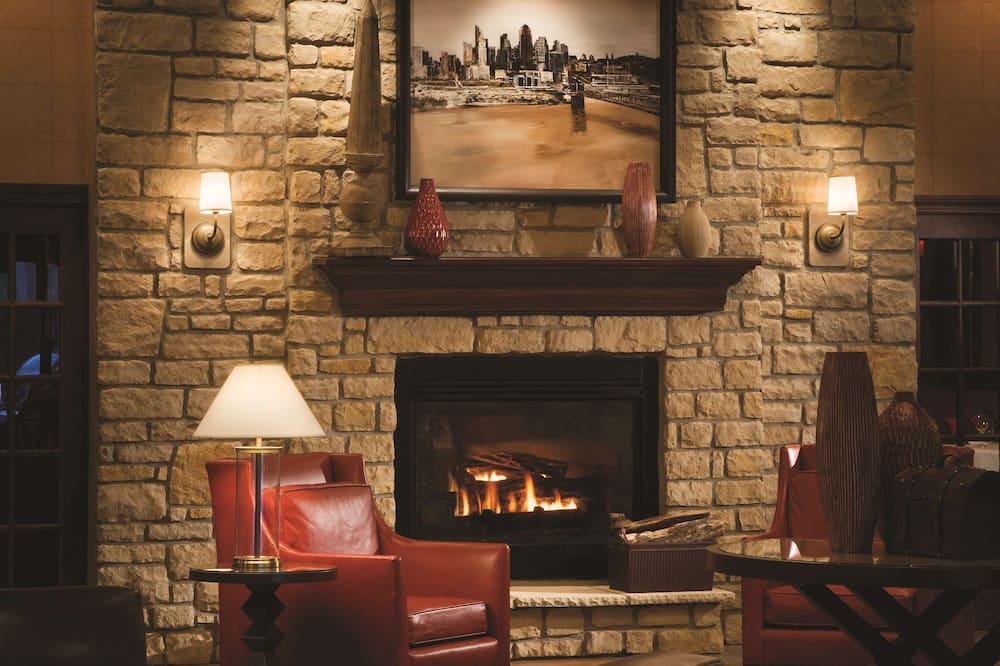 DoubleTree by Hilton Cincinnati Airport