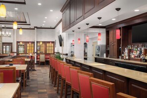 Breakfast, lunch and dinner served - DoubleTree by Hilton Cincinnati Airport (Florence)