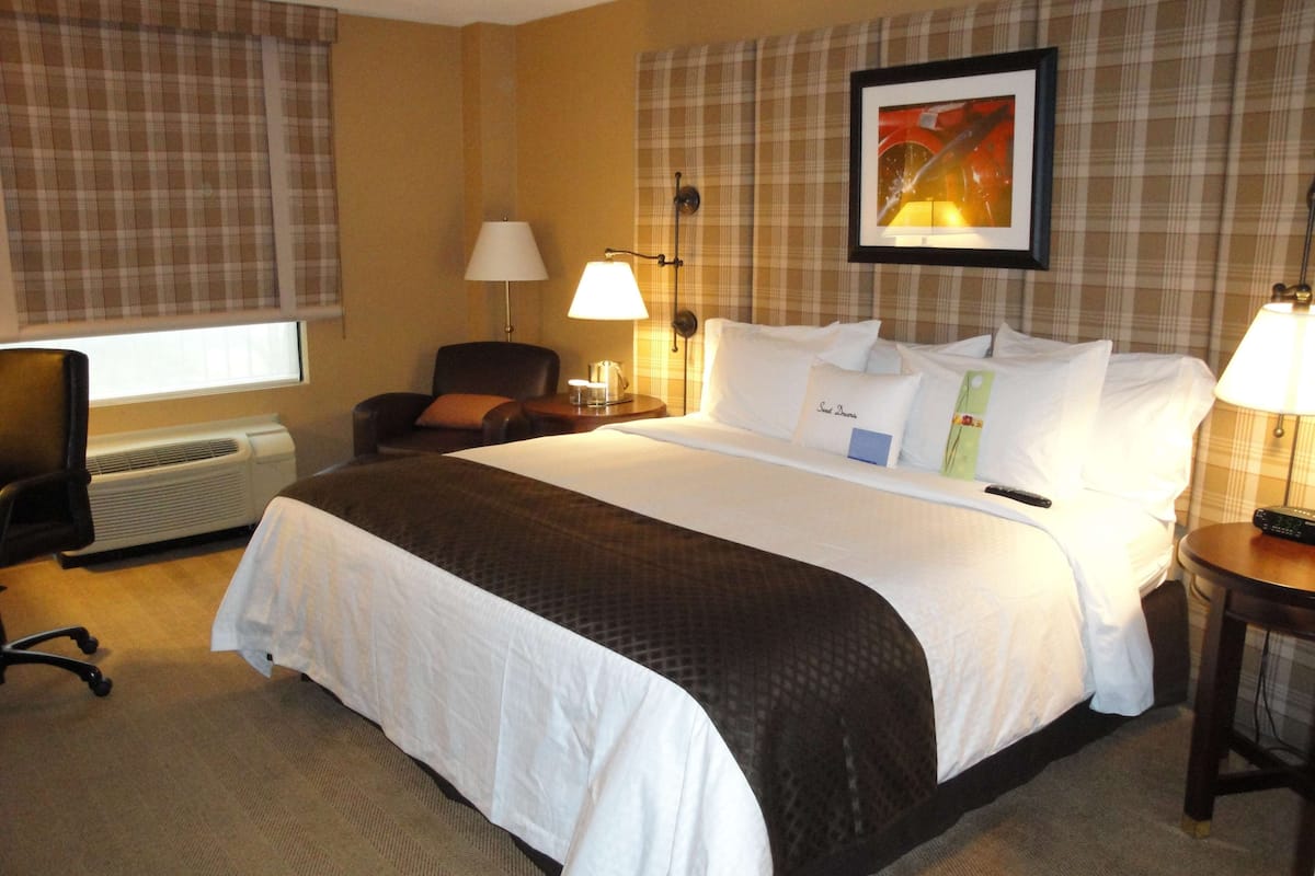 In-room safe, desk, laptop workspace, blackout drapes