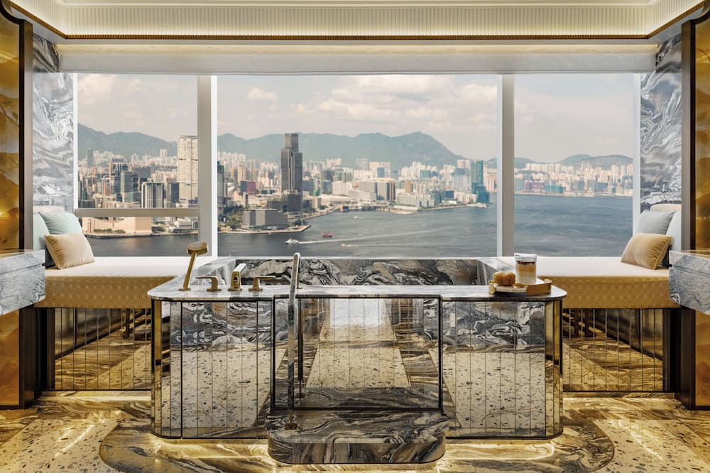 Island Shangri-La, Hong Kong