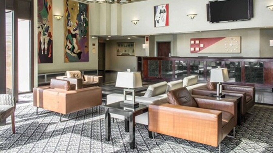 Clarion Hotel & Conference Center Ronkonkoma MacArthur Airport